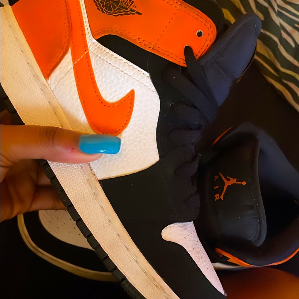Air Jordan 1 Mid Shattered Backboard